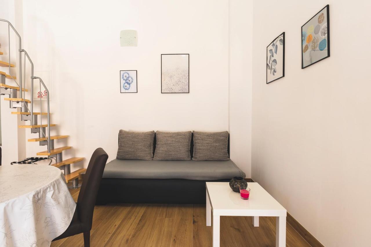 Vinea Apartmani Umag, Ulica G Garibaldia 2 ภายนอก รูปภาพ