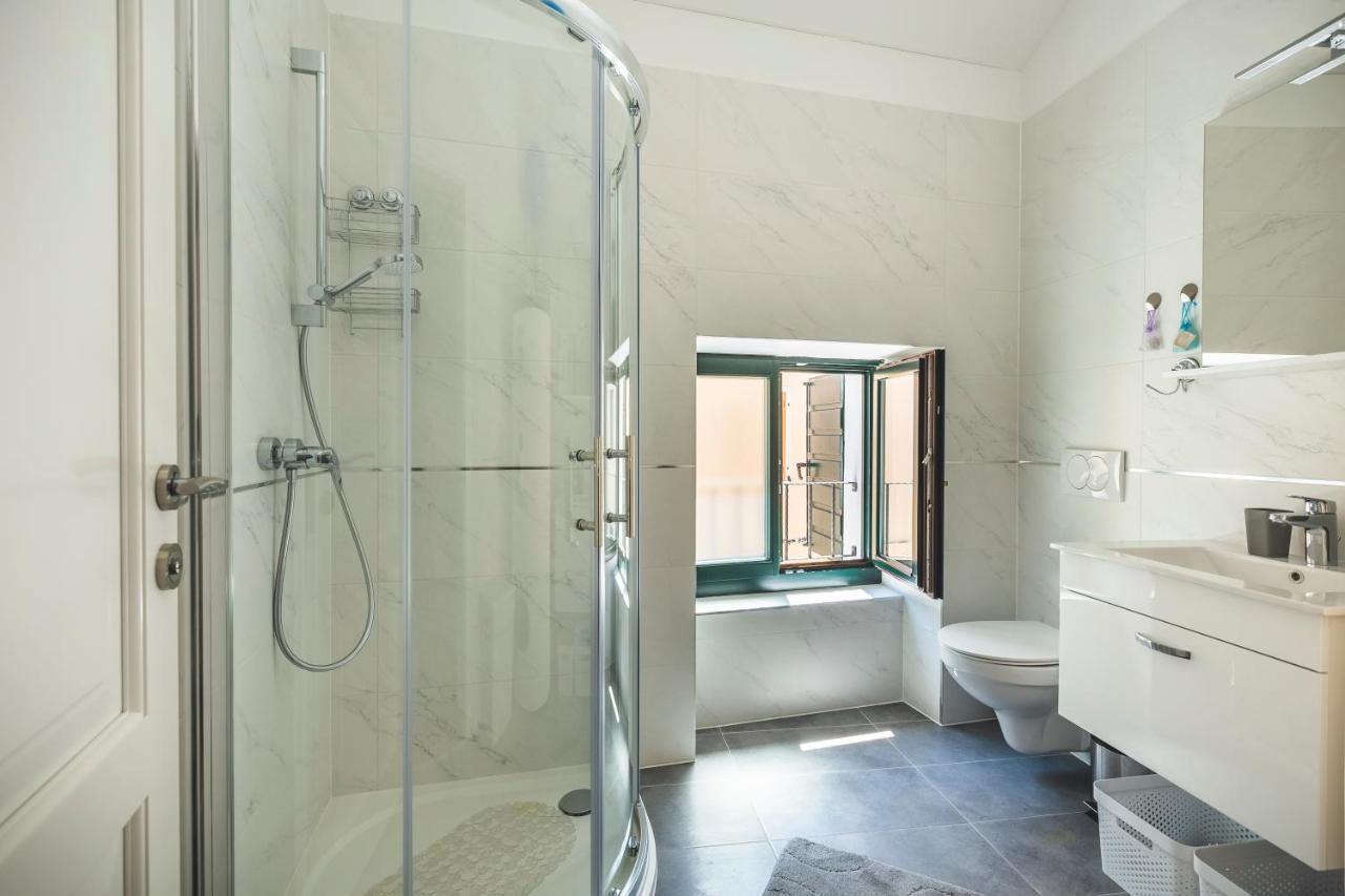 Vinea Apartmani Umag, Ulica G Garibaldia 2 ภายนอก รูปภาพ