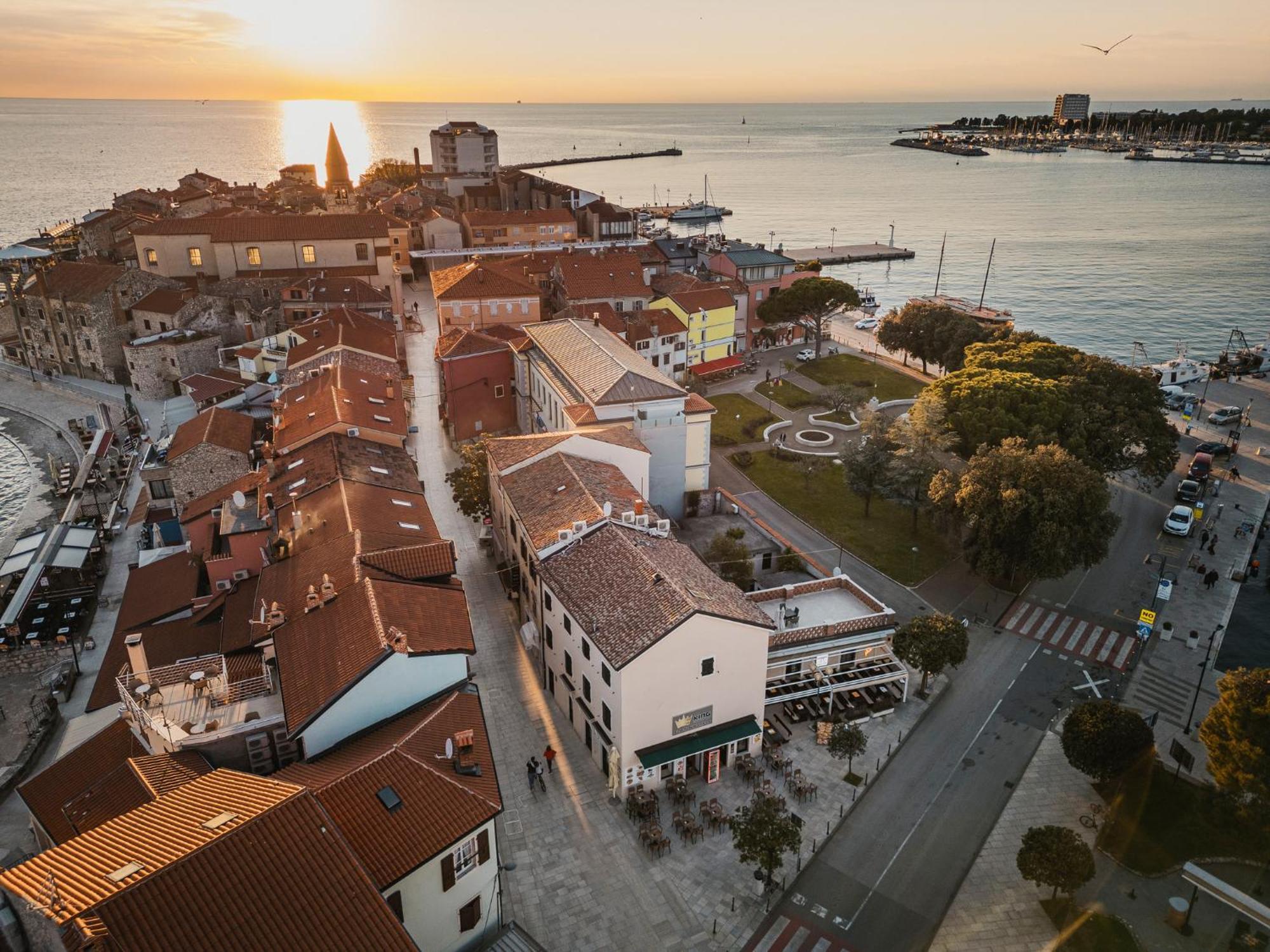Vinea Apartmani Umag, Ulica G Garibaldia 2 ภายนอก รูปภาพ